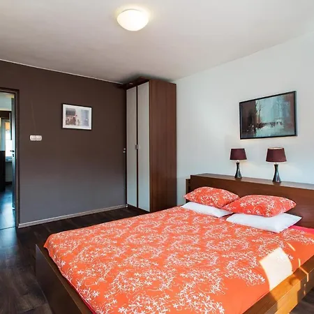شقة Modern 2bdr In Kazimierz With Aircon